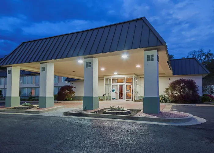 Clarion Inn Fairmont